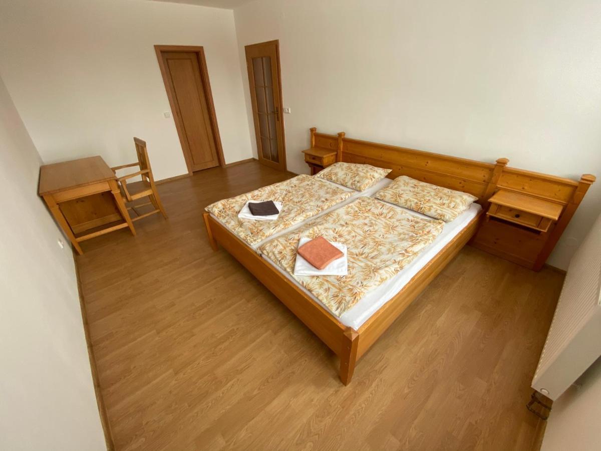 Hotel Zlaty Chlum Ceska Ves Exterior foto